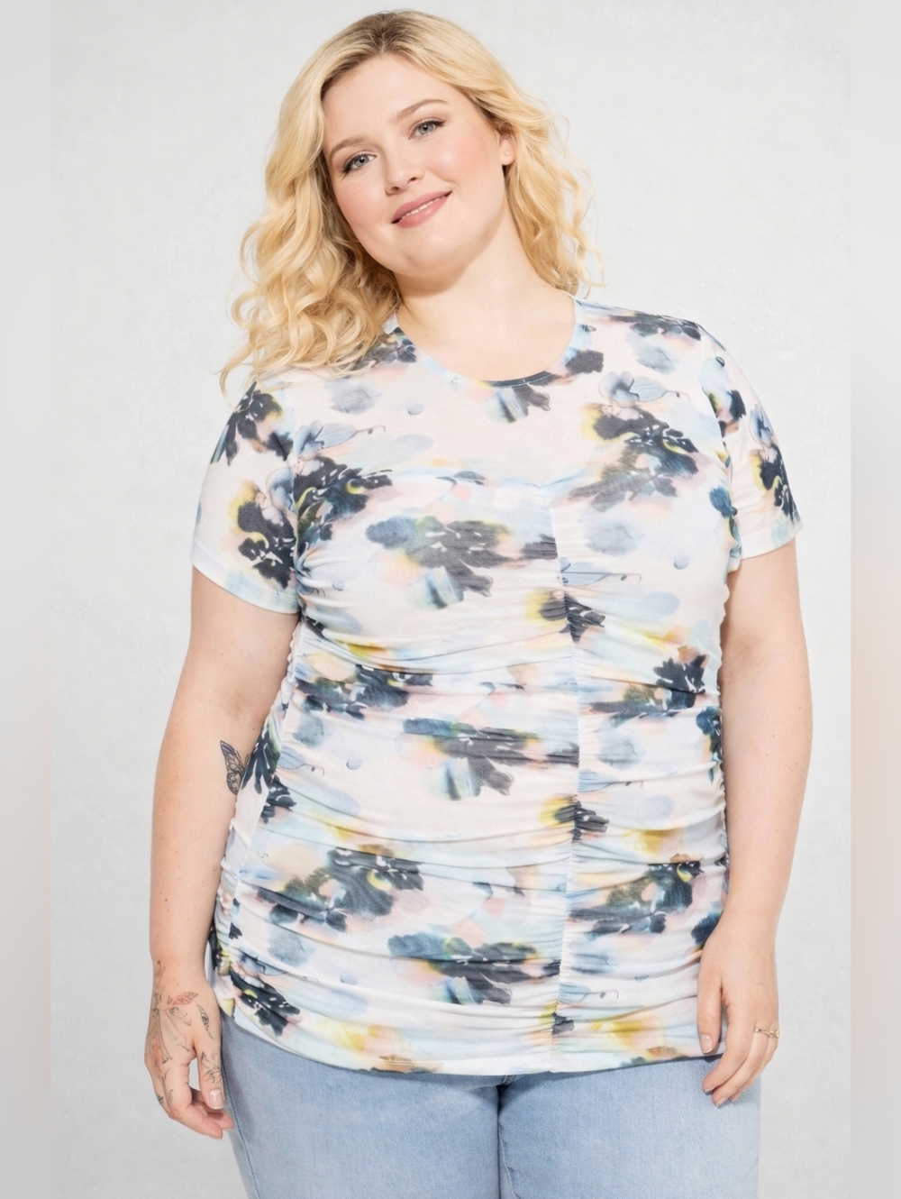 - Torrid Stretch Mesh Crew Neck Ruched Top. New with tag. Size 5X